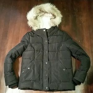 American Eagle puffer jacket